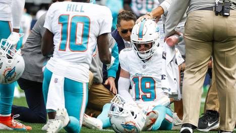 Dolphins-Quarterback Skylar Thompson (19) fällt verletzt aus 