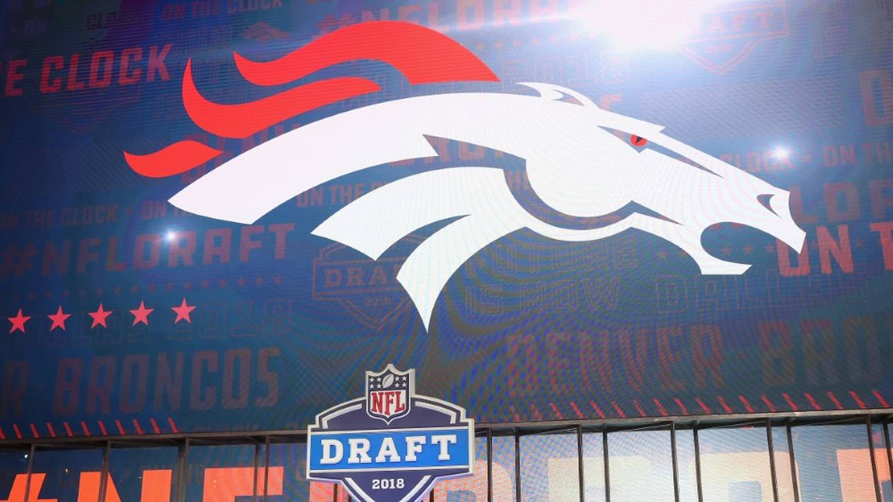 Ex-Außenministerin steigt bei NFL-Klub ein