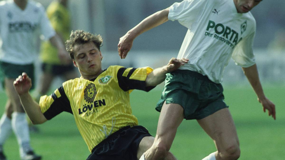 PLATZ 8 - DYNAMO DRESDEN (Saison 1994/95): Eine bittere Saison musste 1994/95 auch Dynamo Dresden hinnehmen. Mit 20 Punkten nach 34 Spielen landet das Team aus der sächsischen Landeshauptstadt auf Platz 7