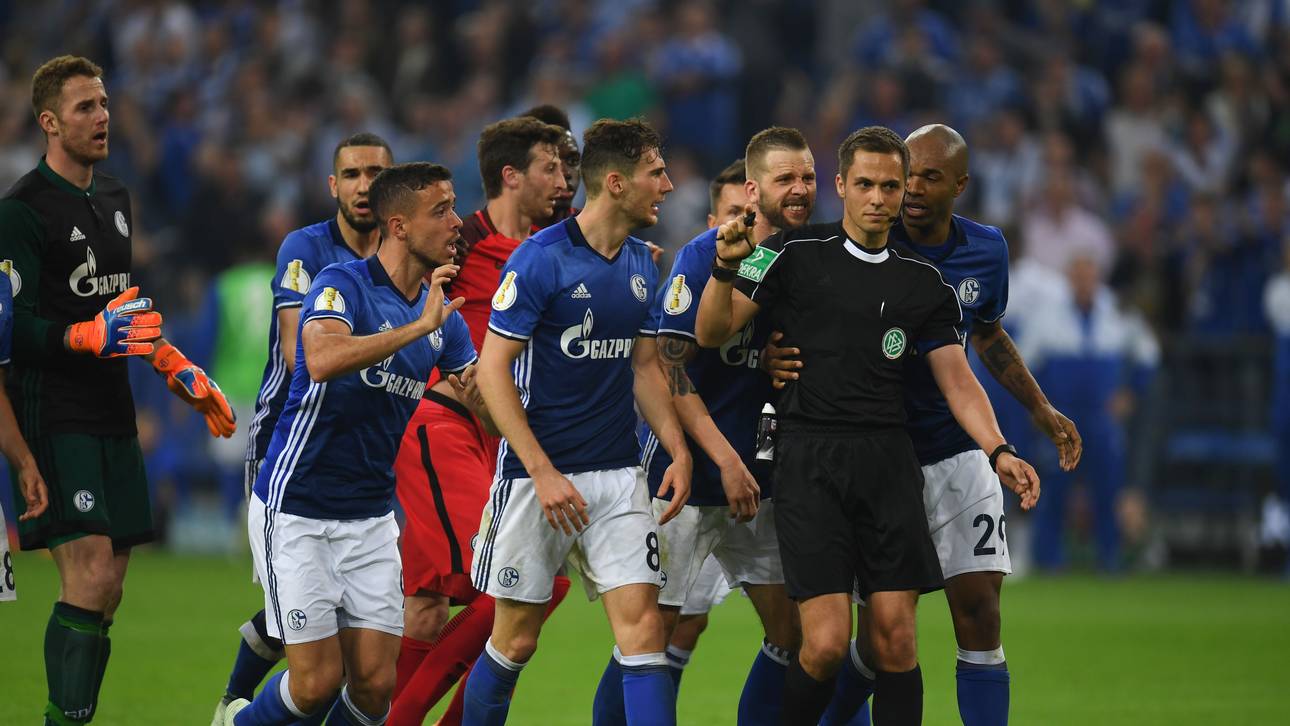 Stimmen: Schalke wütet über Schiri