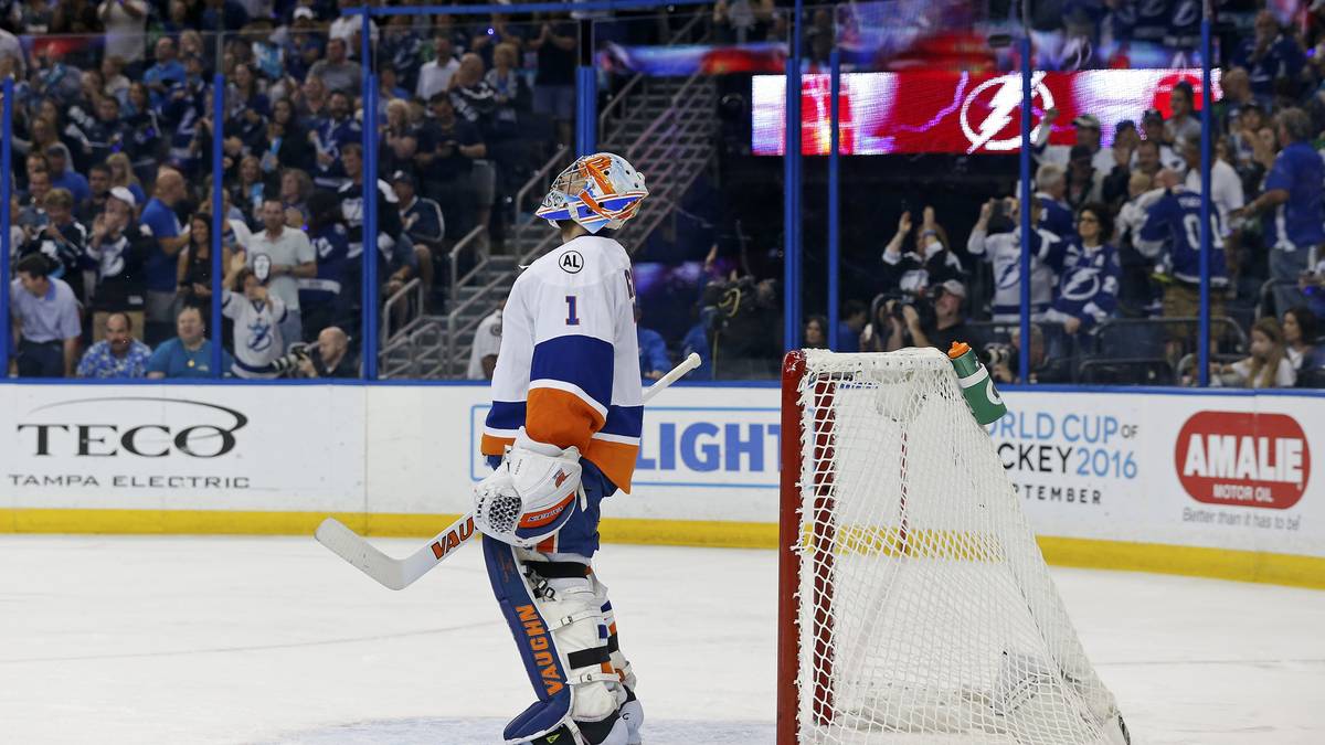 THOMAS GREISS: Der nächste Deutsche - diesmal ein Torwart. Greiss ist seit 2015 für die New York Islanders aktiv und ergatterte sich durch starke Leistungen in der vergangenen Saison den Starter-Job bei den Isles.