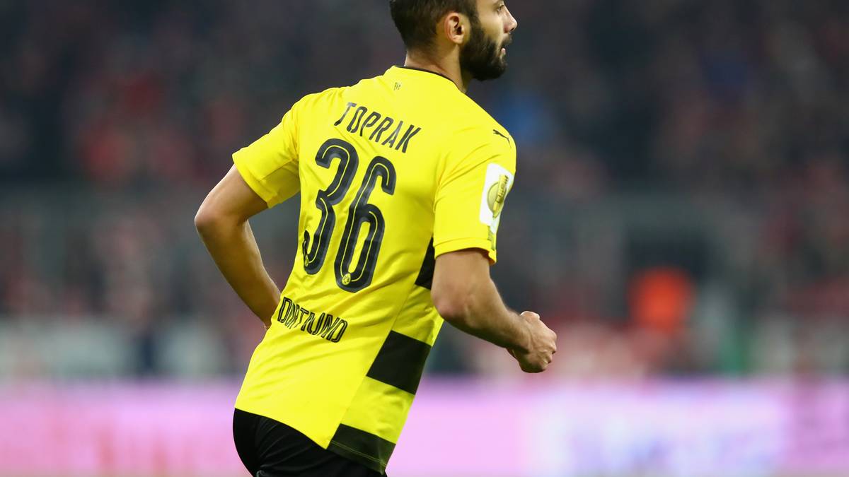 ÖMER TOPRAK: An der Seite von Abwehrchef Sokratis ebenfalls nicht fehlerfrei in einer immer wieder anfälligen Defensive, überzeugte immerhin in den Zweikämpfen - SPORT1-Note: 4