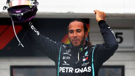 Lewis Hamilton führt nach drei Rennen die WM-Wertung an