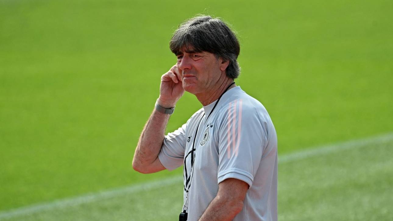 Löw bespricht sich mit Psychologe