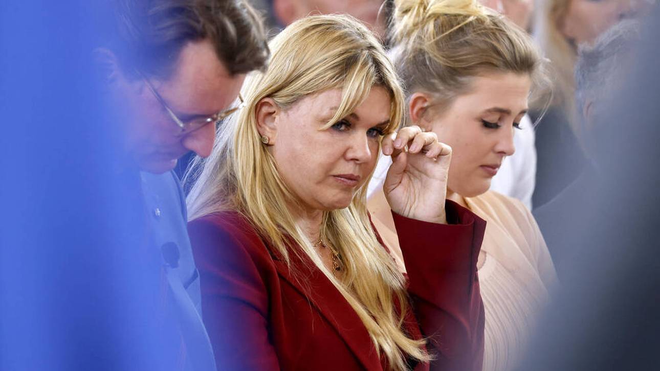 Corinna weint bei Schumi-Ehrung