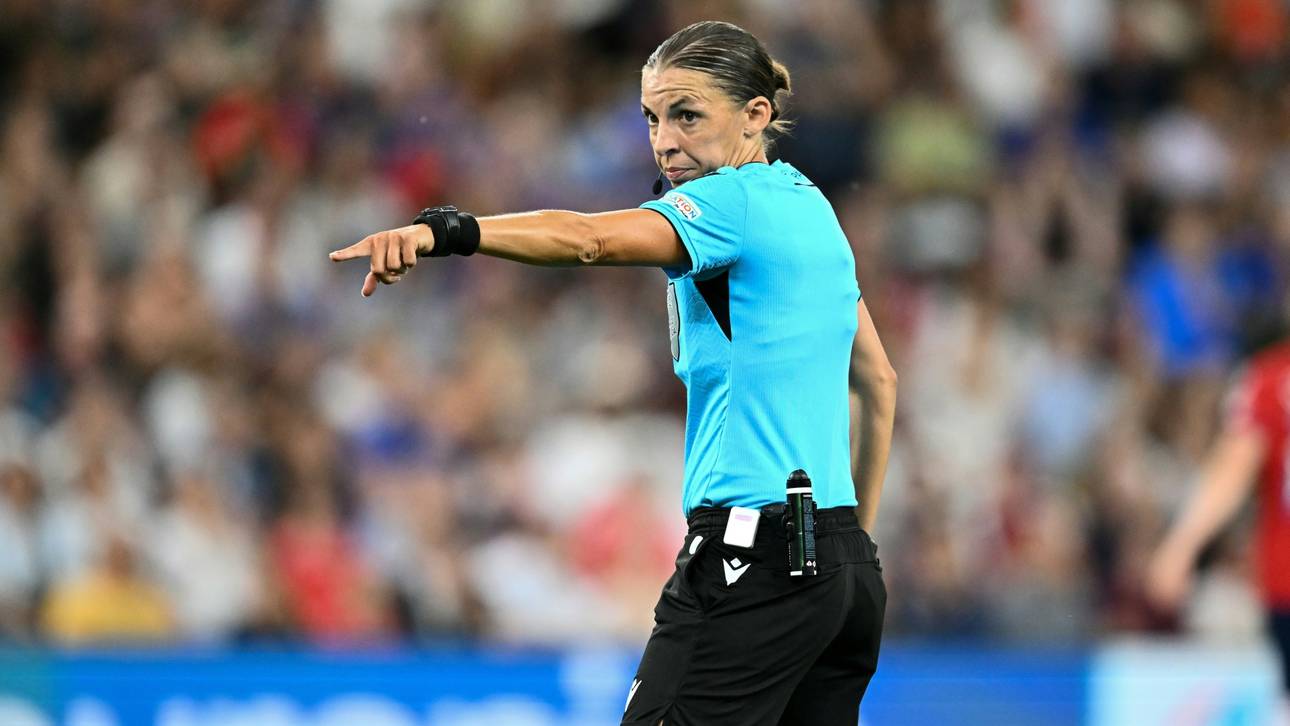 Final-Schiedsrichterin ist fix