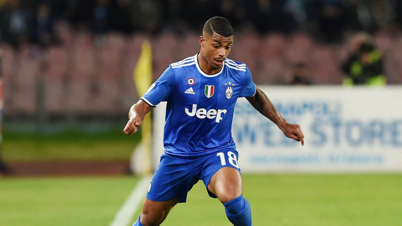 Bayer baggert an Juve-Star