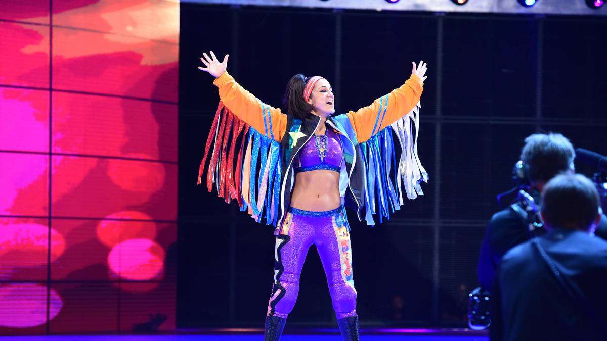 Die Kalifornierin BAYLEY stieg im Sommer 2016 in den WWE-Hauptkader auf, sie ist wegen ihres natürlichen, sympathischen Auftretens ein absoluter Publikumsliebling