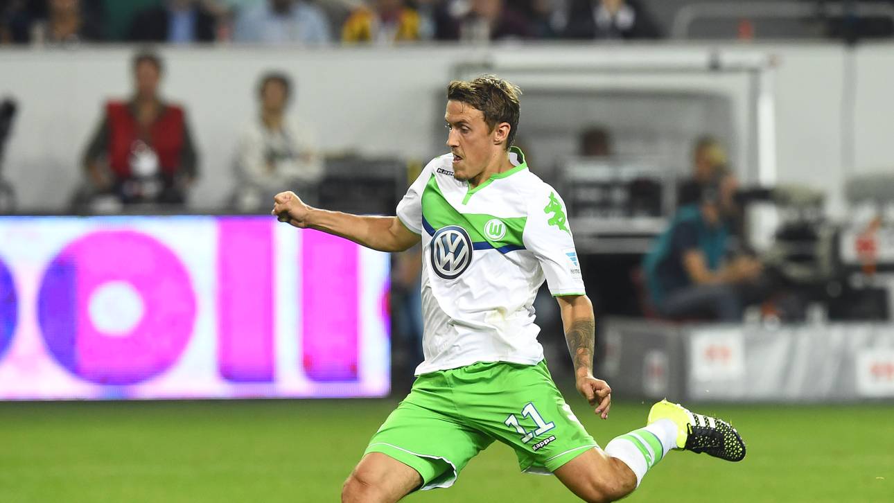 Im Supercup bezwingt Max Kruse im Efmeterschießen Manuel Neuer und sichert sich mit Wolfsburg den ersten Titel der Saison