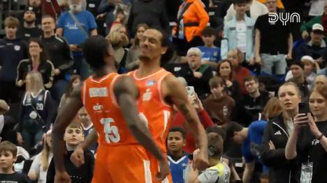 Die BBL-Highlights der Partie SYNTAINICS MBC - NINERS Chemnitz im Video. 