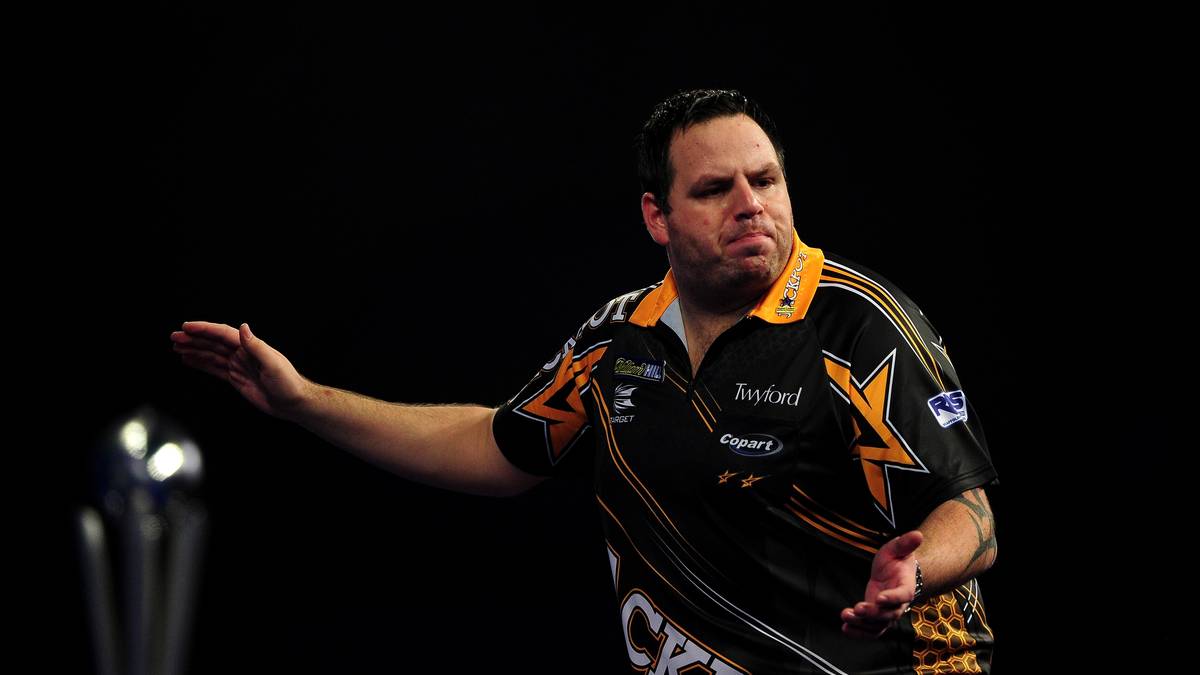 Lewis hadert, kämpft sich aber noch mal heran und kommt noch mal auf 5:6 heran