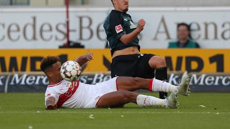 Dennis Aogo (l.) hat sich gegen Bremen am Oberschenkel verletzt