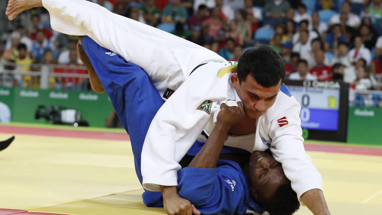 Usbeke holt Gold im Fliegengewicht