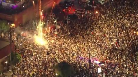 Die Denver Nuggets haben sich zum ersten Mal in der Franchise-Geschichte zum NBA-Champion gekürt. Bei den Fans in Denver sorgte das für einen Ausnahmezustand auf den Straßen.