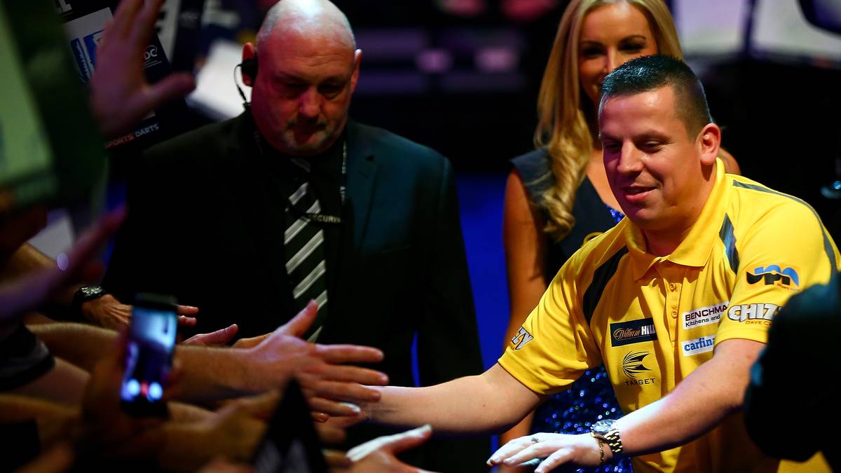 Tag 12: Dave Chisnall erobert als Erster die große Bühne des Ally Pally. Sein Gegner ist der Paradiesvogel schlechthin