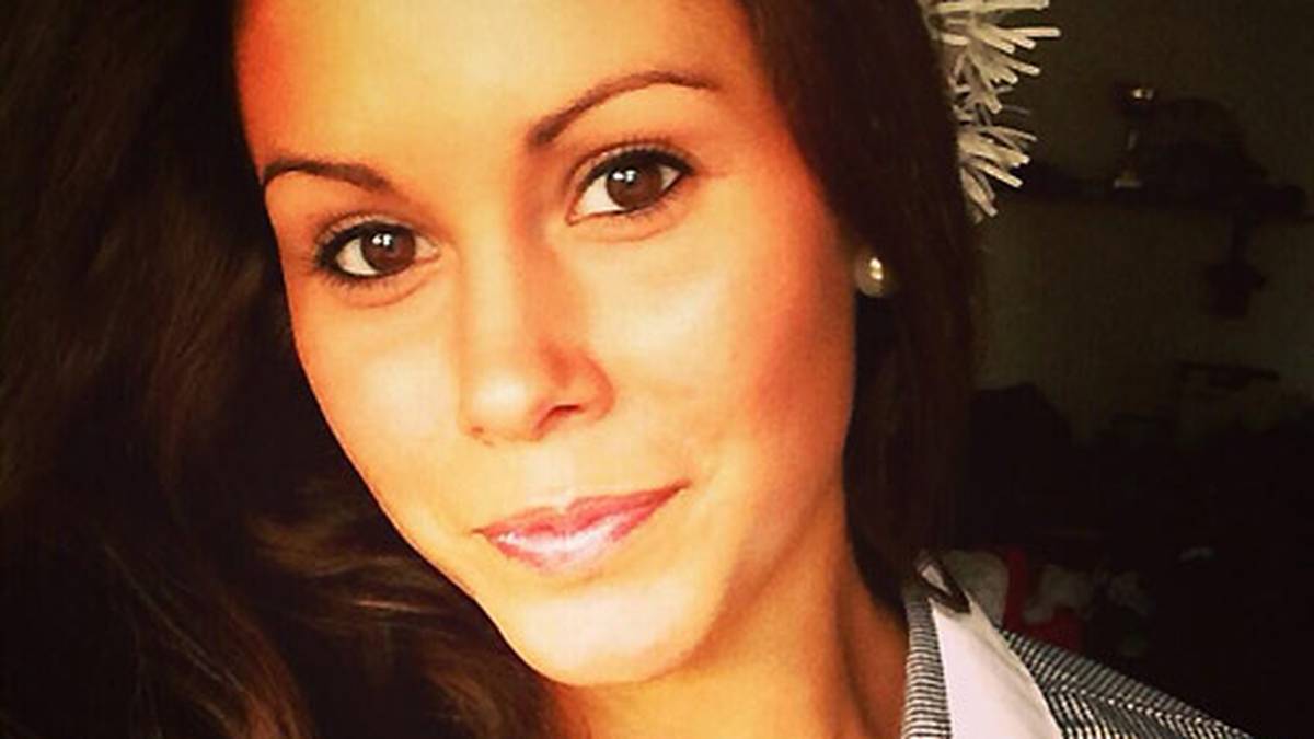 Diese Augen lassen Männerherzen höher schlagen: Valentina Lizana Wallner aus Schweden kann einem den Kopf verdrehen. Eishockey kann eben doch ein sehr eleganter Sport sein (Copyright: twitter @ValleLizana)