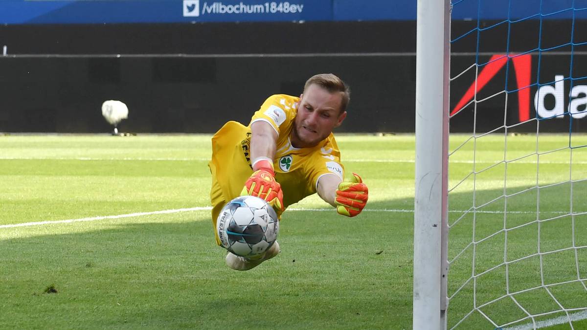 PLATZ 23: Marius Funk (SpVgg Greuther Fürth): Weisse Westen: 1 - Gegentore: 2