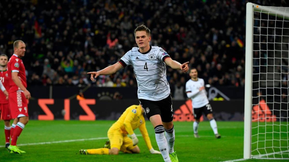 MATTHIAS GINTER (25): Der Mönchengladbacher ist sicher dabei, kann defensiv alles spielen. Löw: "Bei ihm weiß man, woran man ist. Er hat keine großen Leistungsschwankungen. Das ist für einen Trainer immer wichtig"