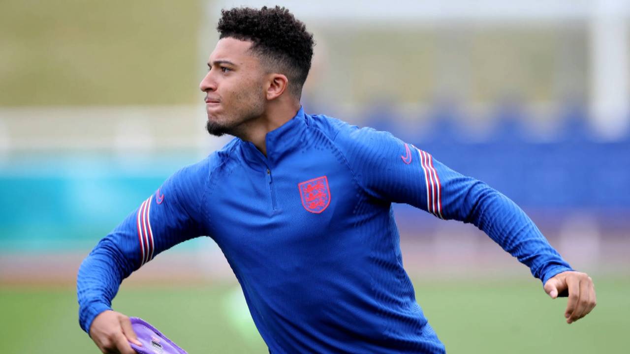 Transfermarkt: Jadon Sancho verkündet wohl Wechsel von Raphael Varane zu United
