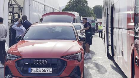 Neuzugang Kim Min-jae ist im Trainingslager des FC Bayern München am Tegernsee angekommen.