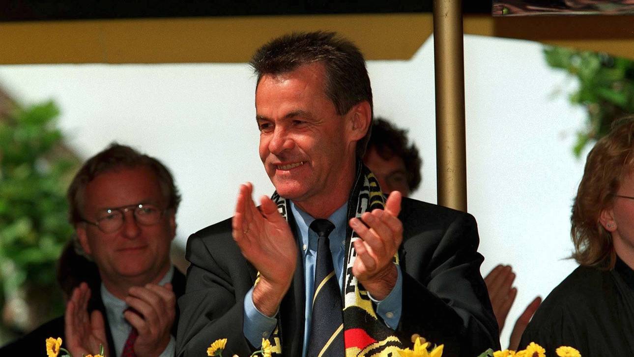 FUSSBALL: CHAMPIONS LEAGUE 96/97 FINALE 29.05.97