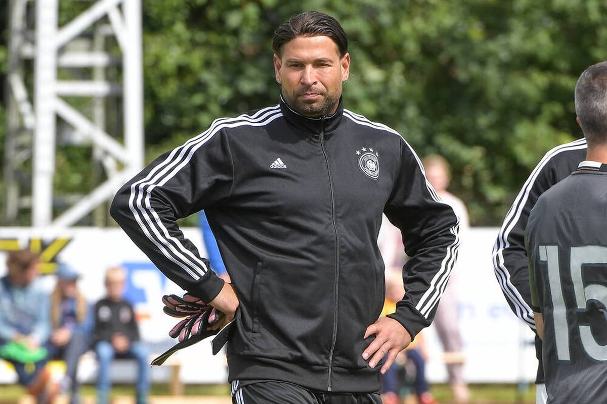 Wiese zerlegt deutsche Torhüter