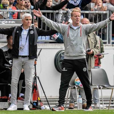 Der Rauswurf von Coach Timo Schultz ruft die Anhänger des FC St. Pauli auf den Plan. Im Netz formiert sich mittels einer Petition massiver Widerstand.