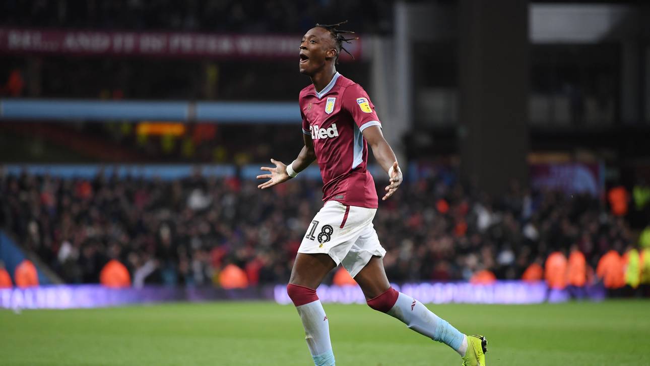 RB Leipzig an Villa-Stürmer dran