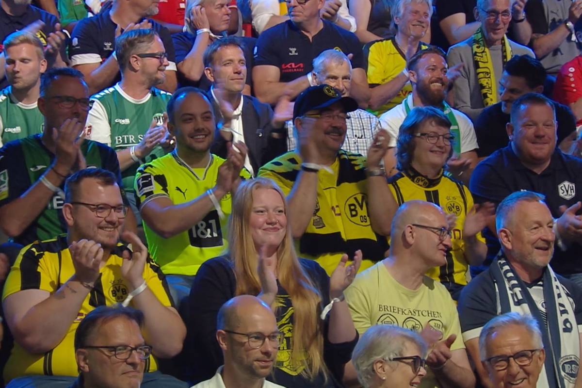 In der ersten Runde des DFB-Pokals trifft Borussia Dortmund im West-Schlager auf Rot-Weiss Essen. Die BVB-Fans im Fußballmuseum freuen sich.