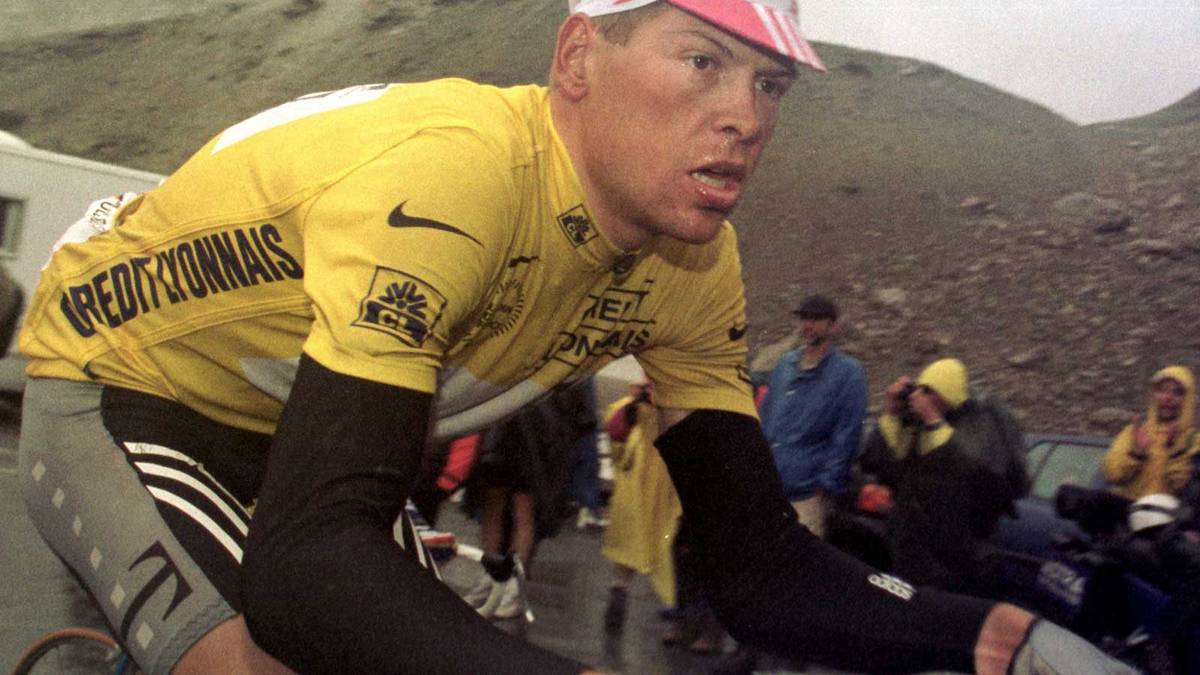 1998 verlor Ullrich hier die Tour gegen Marco Pantani. Gequält von Kälte, Schnee und Regen erlitt er einen Hungerast und erlebte einen totalen Einbruch