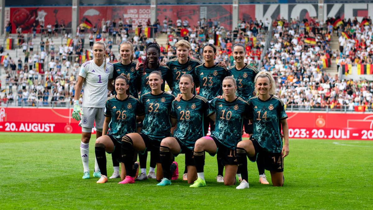 Bundestrainerin Martina Voss-Tecklenburg hat den deutschen Kader für die WM in Australien und Neuseeland nominiert. SPORT1 zeigt das DFB-Aufgebot