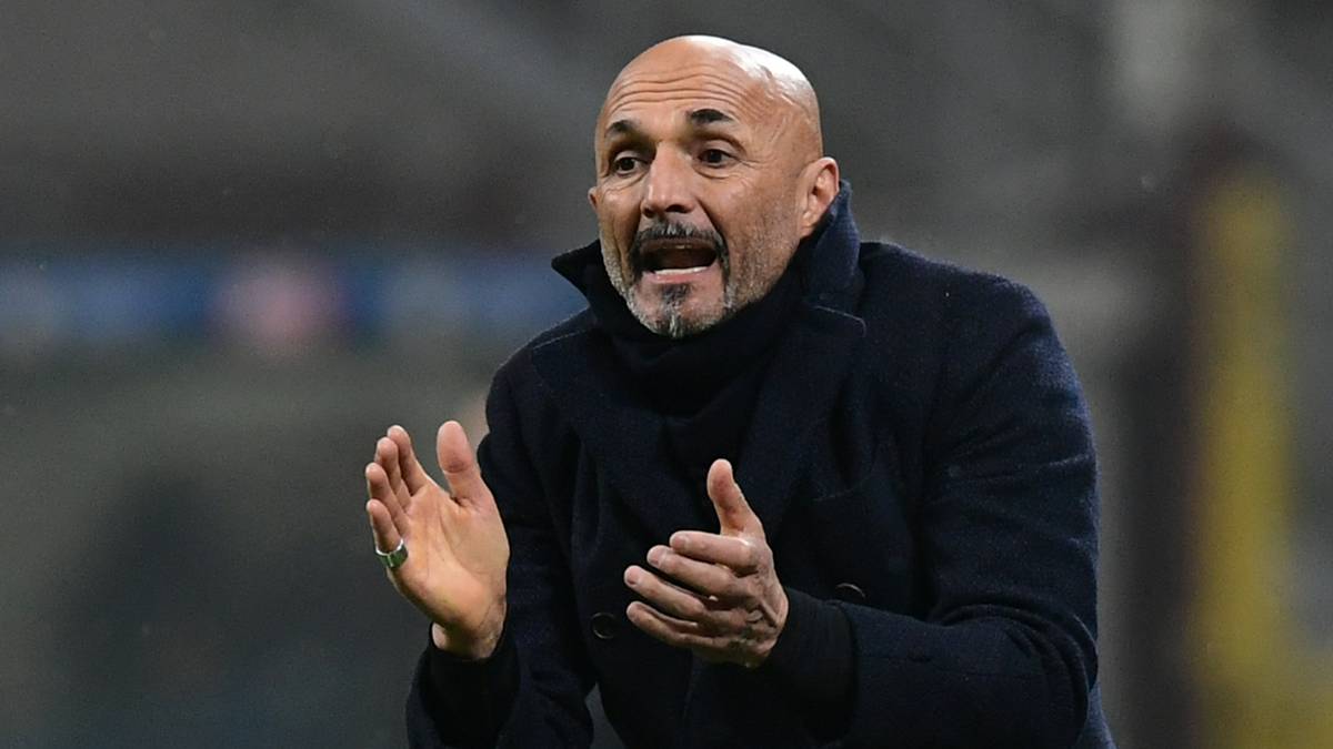 ITALIEN: Inter Mailands Trainer Luciano Spalletti eröffnet die Top drei der Serie-A-Trainer im Gehaltsranking. 680.000 Euro brutto kassiert er