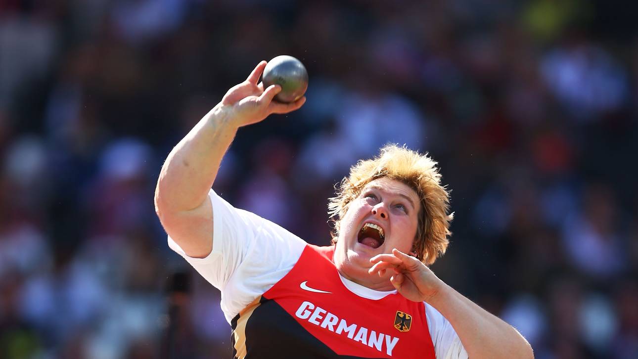 Wyludda holt Titel in Berlin