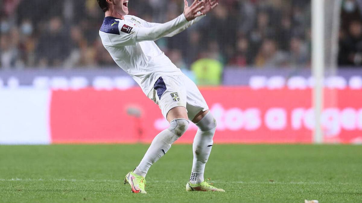 Dusan Vlahovic (Serbien): Der Juve-Torjäger ist Serbiens großer Hoffnungsträger beim Turnier. Gemeinsam mit Teamkollege Filip Kostic will er mit Serbien für eine Überraschung sorgen.