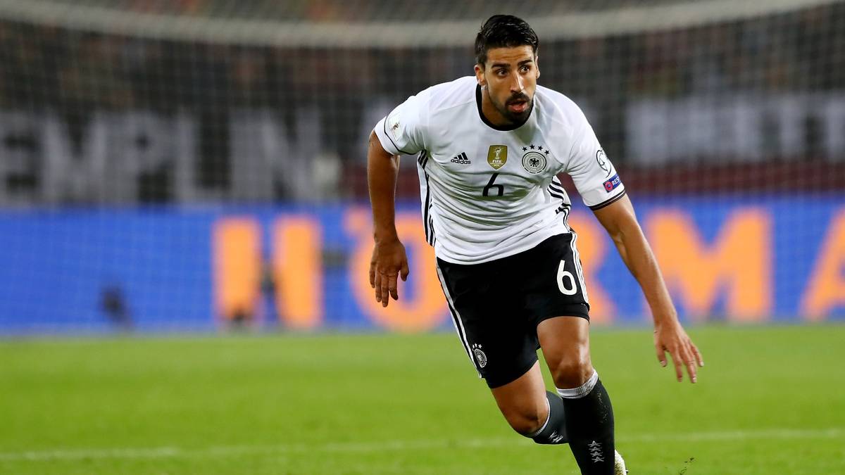 SAMI KHEDIRA: Dem Kapitän gelang nicht allzu viel. Der Turiner holte sich früh nach einem Ballverlust Gelb ab. Wurde vor dem Ausgleich von Torschütze Nazarov mit einer Täuschung aus dem Spiel genommen. Im ersten Durchgang nicht der von Löw erhoffte Leader. Steigerte sich aber in Hälfte zwei. SPORT1-Note: 4