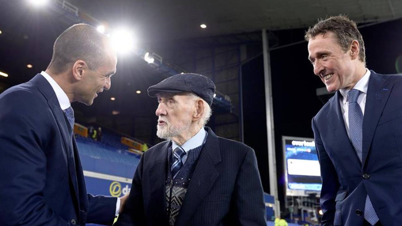 Everton: 89-Jähriger auf Trainerbank
