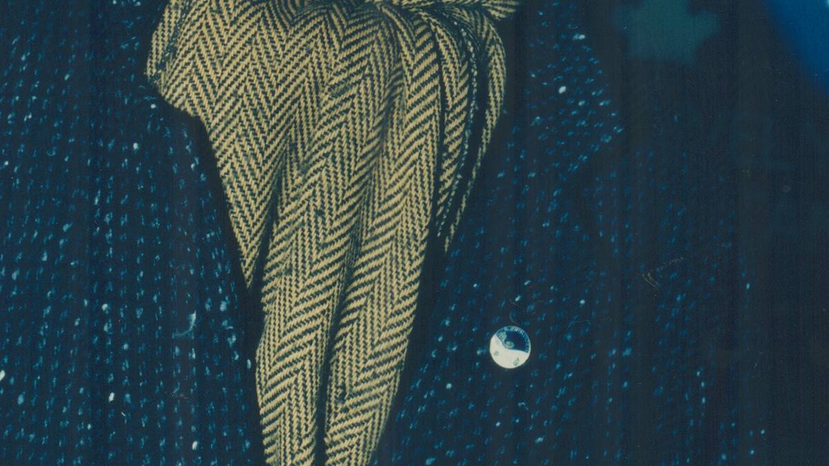 Auch Toronto Maple Leafs-Verteidiger Borje Salming wird 1986 nach einem Sturz von einem Schlittschuh im Gesicht erwischt. Mit etwa 200 Stichen flicken die Ärzte den Schweden wieder zusammen