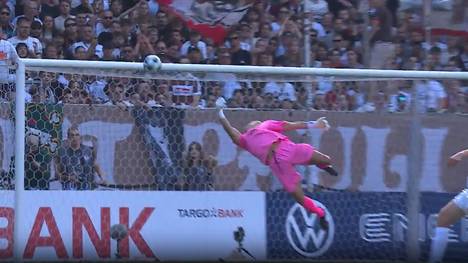 Die Torhüter waren in der 1. Runde des DFB-Pokal omnipräsent. Es gab die Helden, es gab aber auch die Pechvögel, die durch Patzer Aufmerksamkeit erregten.