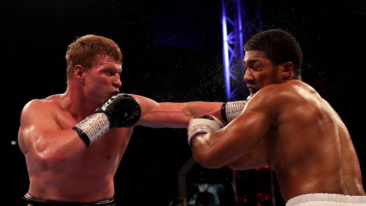 Joshua wirkt zunächst rat- und ideenlos. Seine Schläge finden einfach nicht den Weg ins Ziel. Während Povetkin aus einer starken Deckung immer wieder Wirkungstreffer setzen kann, ist der Brite in seinen Aktionen einfach nicht zielstrebig genug