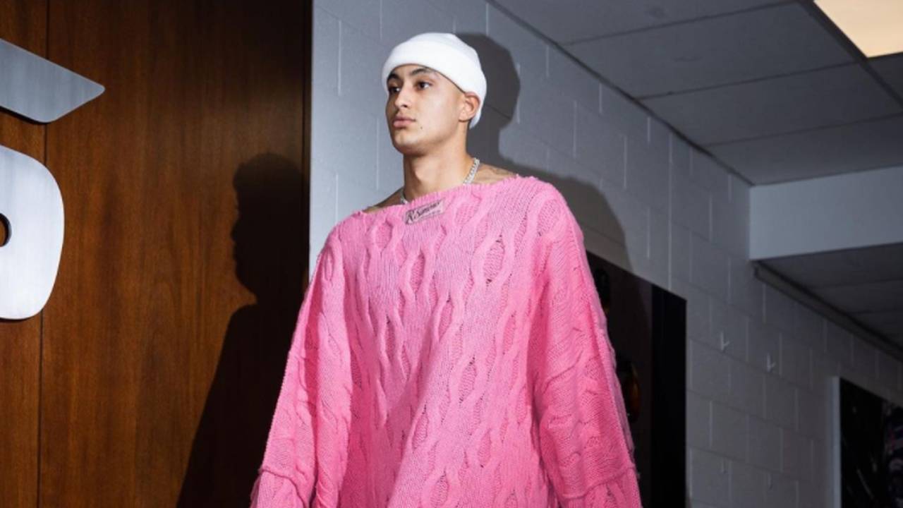 NBA-Star Kyle Kuzma kassiert mit einem riesigen Pullover Hohn und Spott