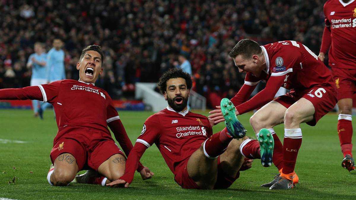 Als es dann losgeht, kommen die Reds-Fans überhaupt nicht mehr aus dem Jubeln raus. Mohamed Salah macht in der 12. Minute den Anfang und trifft aus kurzer Distanz zum 1:0