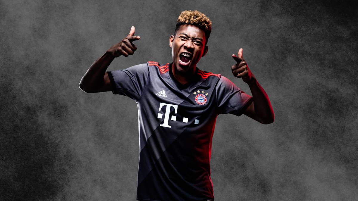 Nach den weißen Trikots der abgelaufenen Spielzeit will der deutsche Rekordmeister auf fremdem Platz in Zukunft in grauen Diagonalstreifen punkten