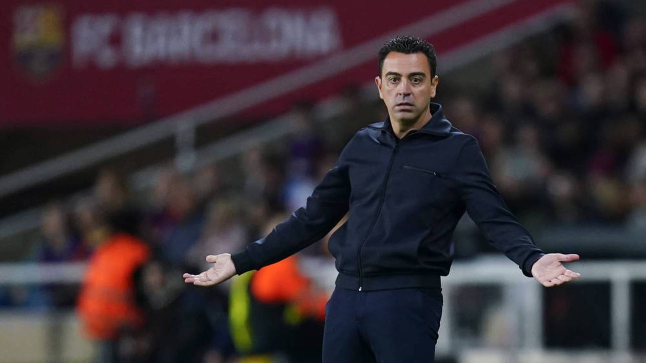 Xavi faltet Barca-Stars zusammen
