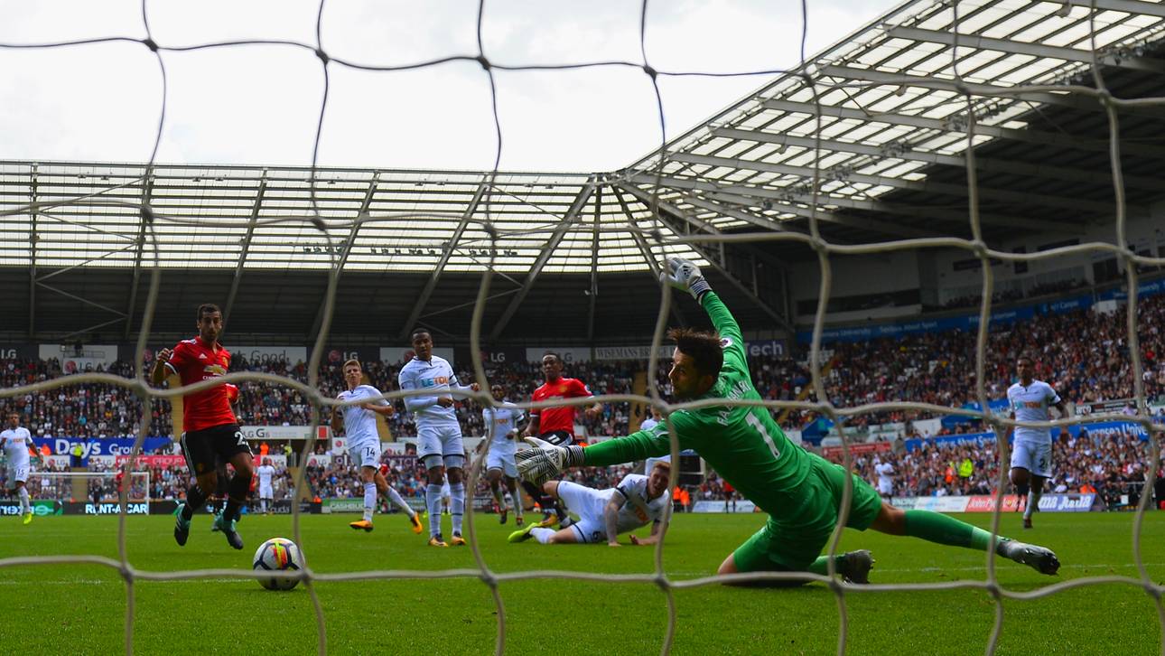 Im Video: Uniteds unglaubliche vier Minuten