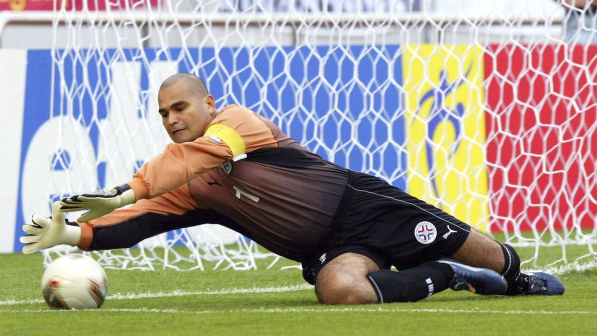 "Chilavert war ein echter Paradiesvogel und hat geile Freistöße geschossen", sagt Hildebrand. "Das gab es in dieser Art und Weise nicht mehr so, er hat das Torwartspiel in Südamerika geprägt und echt viele Tore gemacht"