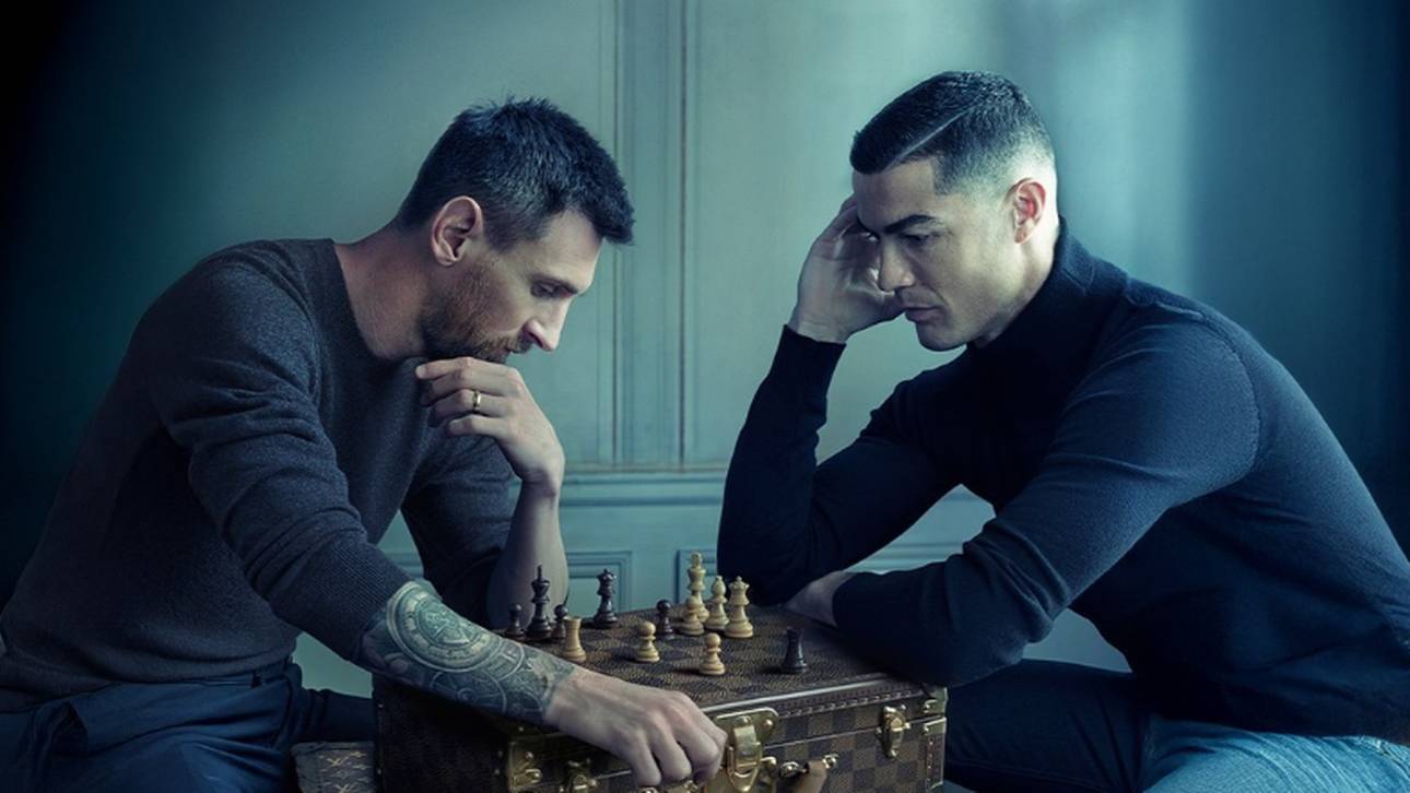 Littler und MvG stellen das legendäre Bild von Messi und Ronaldo nach