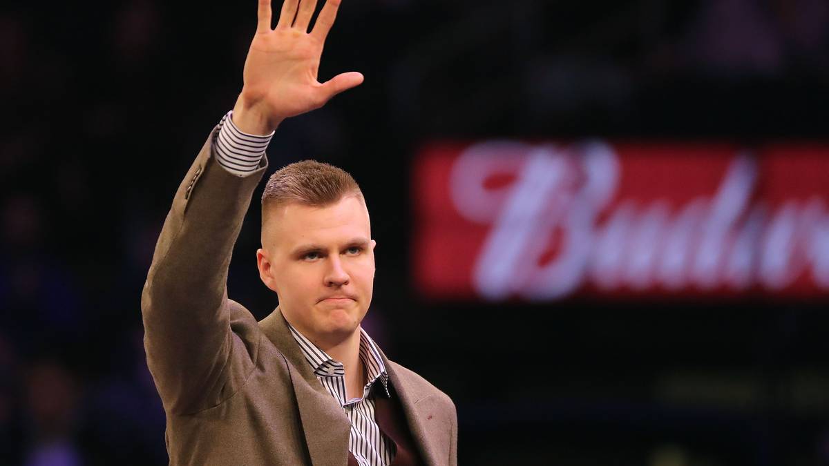 KRISTAPS PORZINGIS: Anfang Februar überraschten die Mavs die gesamte NBA, als sie den aus Lettland stammenden Porzingis nach Dallas holten. Helfen konnte dieser seinem neuen Team jedoch noch nicht