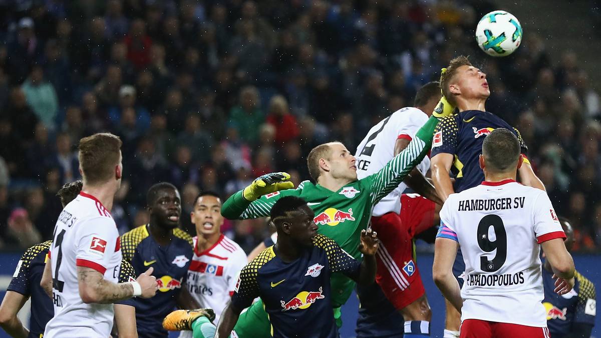 Zu Beginn dominiert Leipzig das Geschehen, Hamburg hält tapfer dagegen