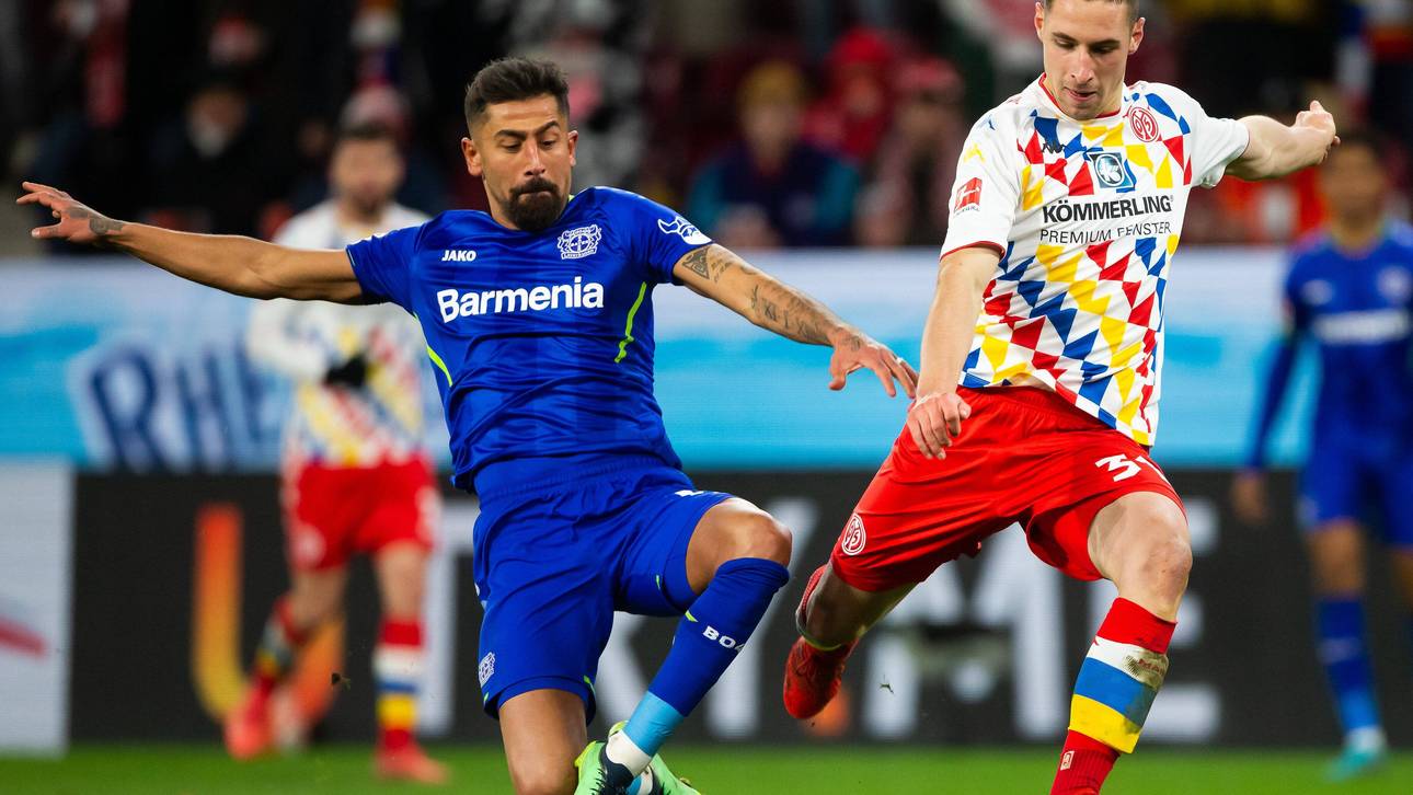 Schiri-Pfiff verärgert Bayer