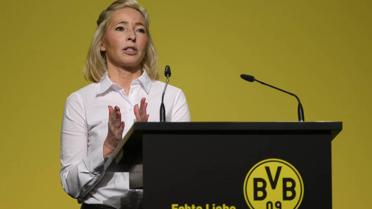 Svenja Schlenker leitet die Abteilung Frauenfußball beim BVB